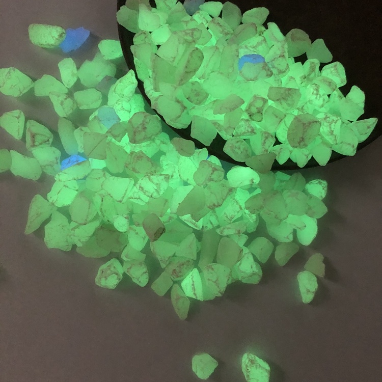 Luminous stone, also known as luminous stone, is a kind of artificial stone.